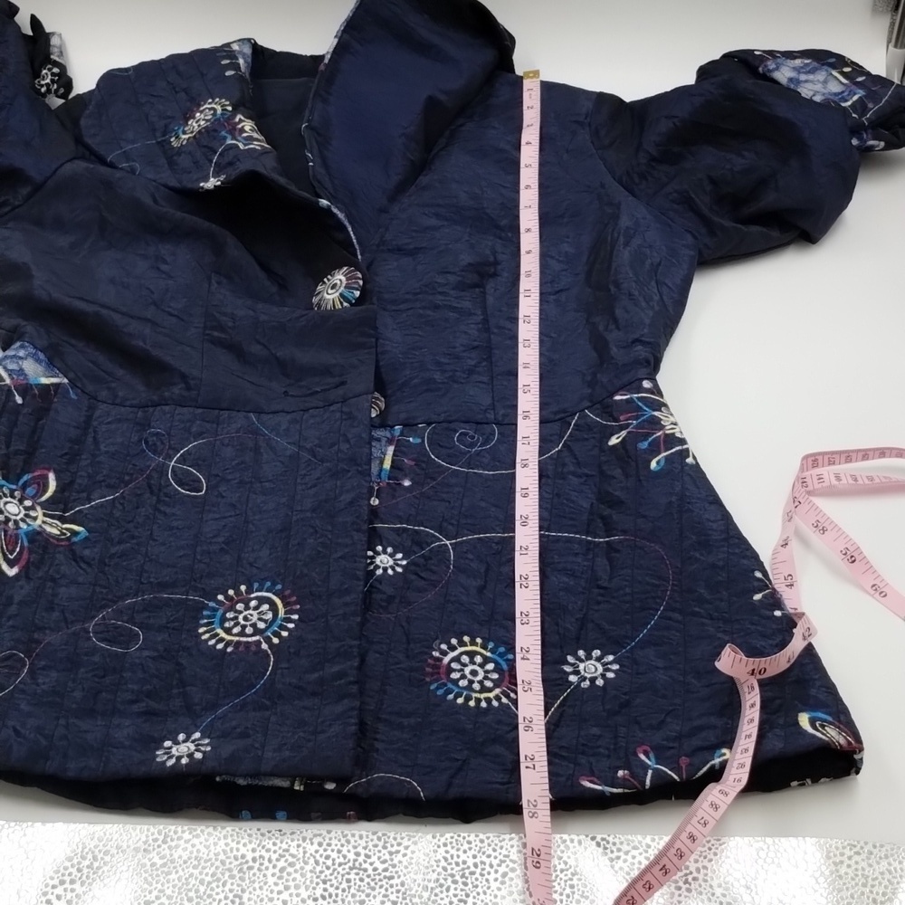 Design Today's Vintage Navy Embroidered Blazer Jacket Size Medium shiny - Picture 9 of 13